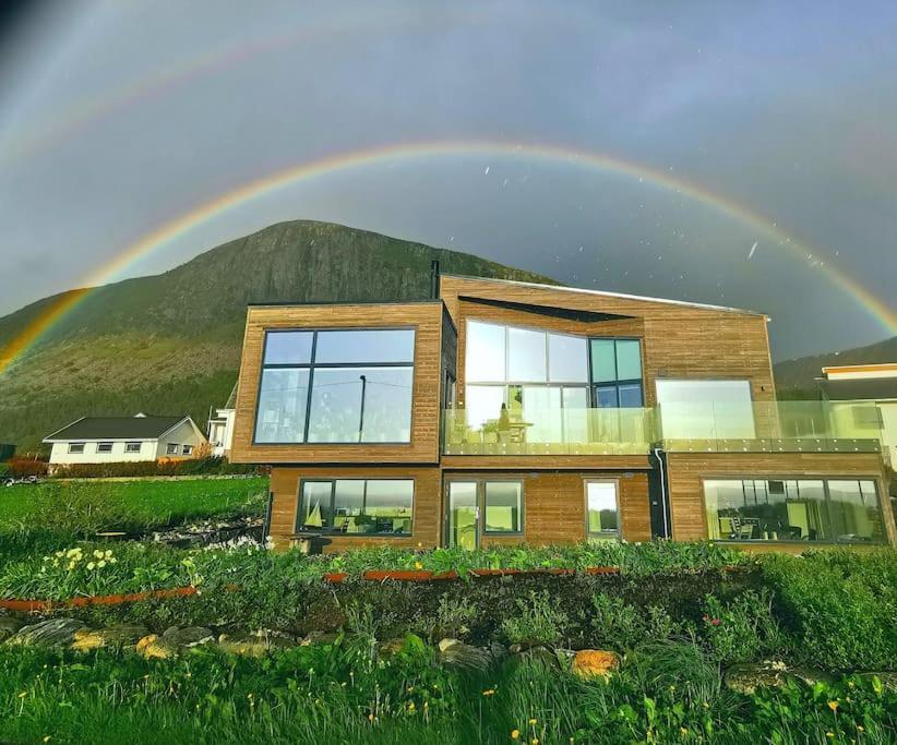 Beach Front Appartments In Design Eco-Villa Ulsteinvik Exterior photo